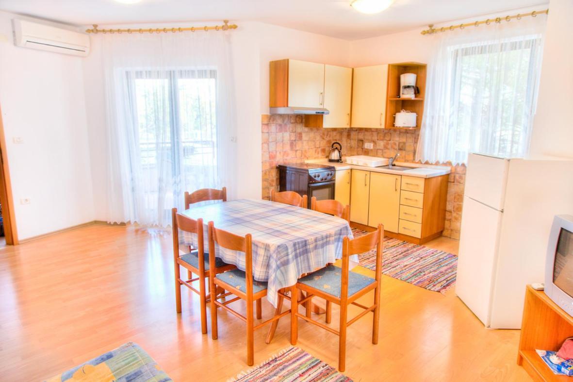 Apartment Josip 2011 Fažana Eksteriør billede